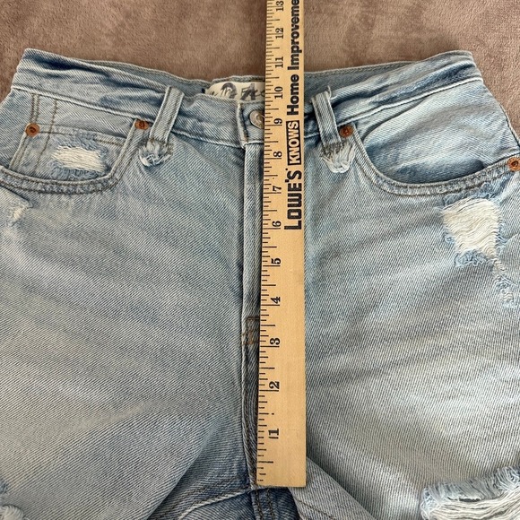 Free People We The Free Makai Cutoff Denim Short Light Wash Distressed Size 24 - Picture 6 of 9